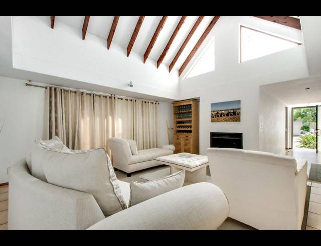 3 BEDROOM PROPERTY TO RENT IN DAINFERN GOLF ESTATE